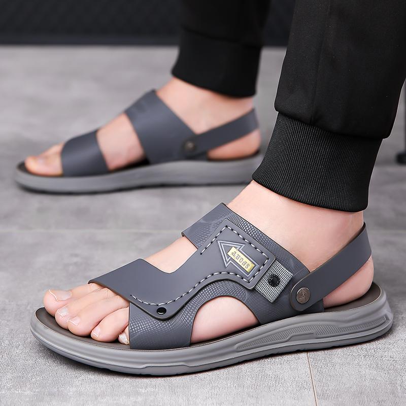 Summer Casual Comfortable Men Fashion Casual Wear-resistant Sandals Summer Beach Shoes Thick Bottom Slip-on Slippers Adults