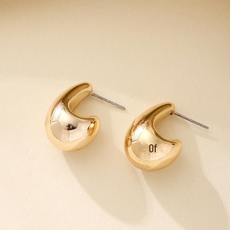 Chic 3D Water Drop Resin Dopamine Earrings – Versatile Design золотой
