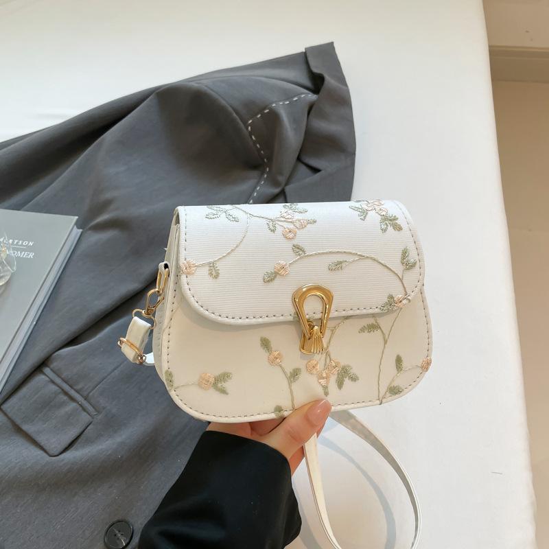 Summer beautiful small square bag new small fresh lace flower sweet bag versatile shoulder messenger bag