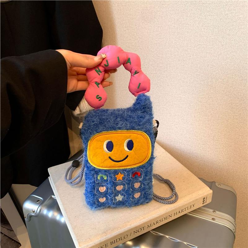 Cute cartoon foreign style mobile phone bag, exquisite personality, plush small storage bag, niche design, high-end shoulder bag