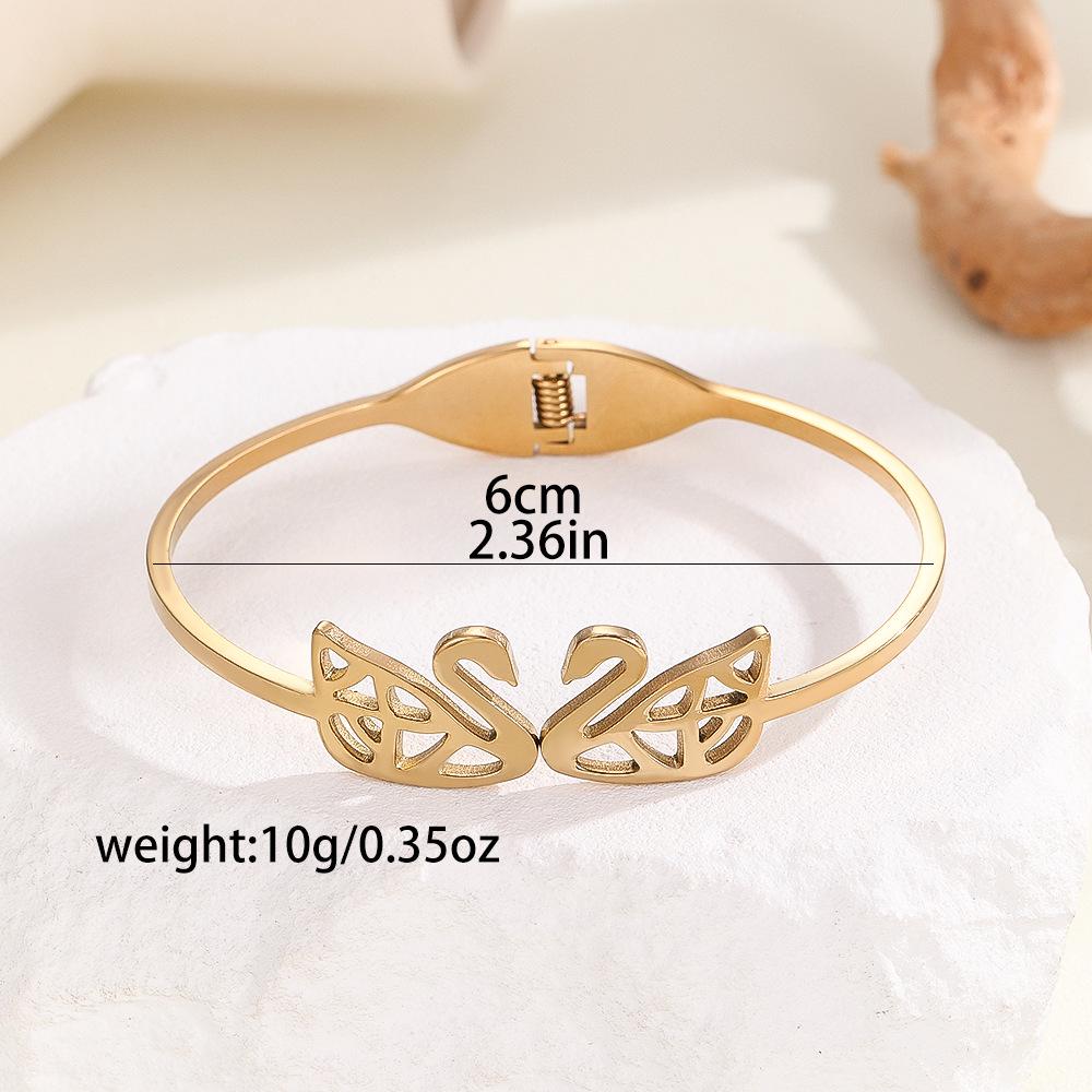 High-End Titanium Steel Women's Bracelets with Diamonds - Fashionable European & American Design, Non-Fading, Niche Style