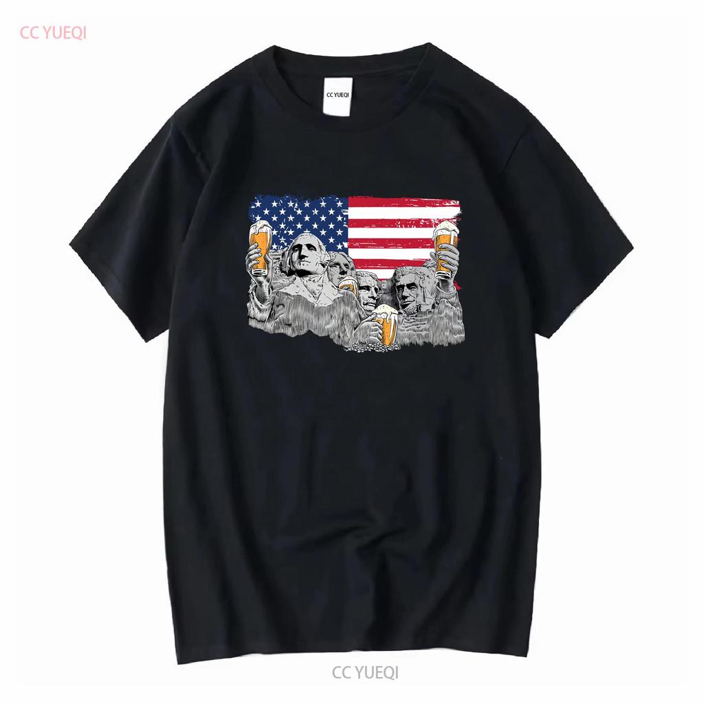 Mount Rushmore Präsidenten Bier trinken T-Shirt Amerika USA Flagge South Dakota Denkmal Patriotischer Trinker 4. Juli Vintage