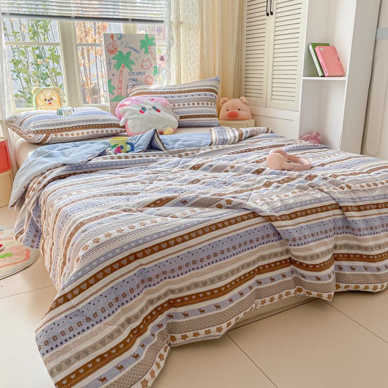 Maternity & Baby Summer Cool Quilt - Machine Washable, Breathable Cooling Blanket for Dorms & Kids