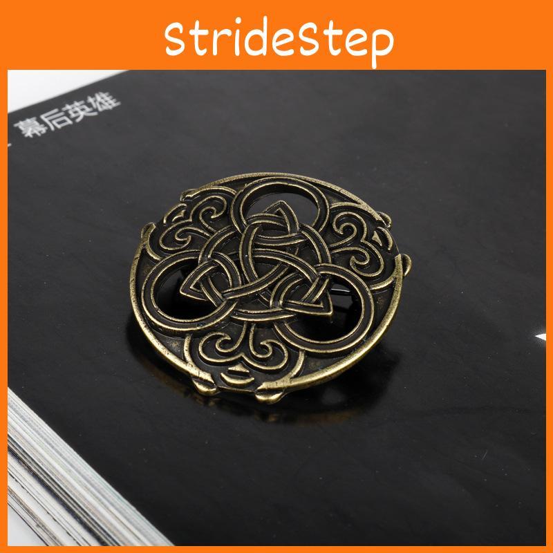 Nordic Inspired Celtic Knot Brooch With Alloy Material For Fashion Daily Wear