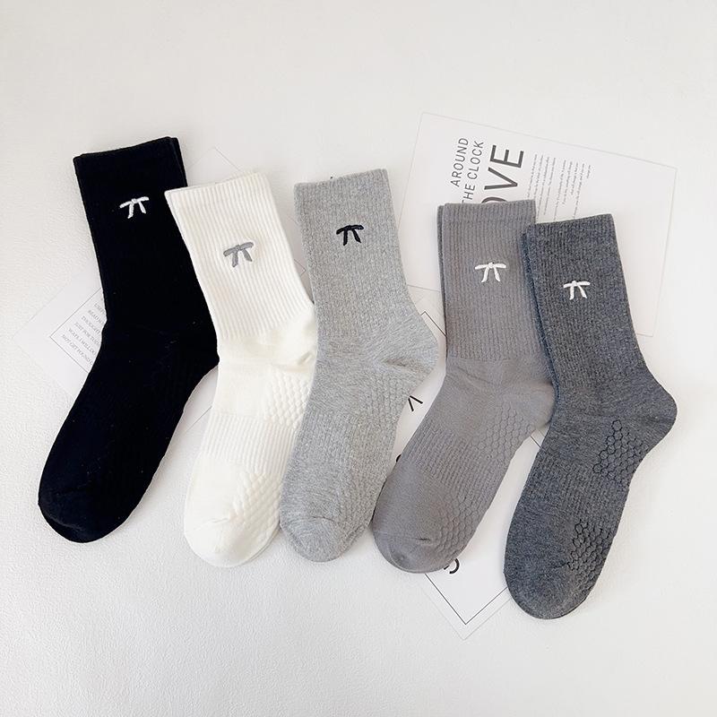 Women's Spring and Autumn New Embroidered Bowknot Mid-tube Socks Combed Cotton Women's Socks