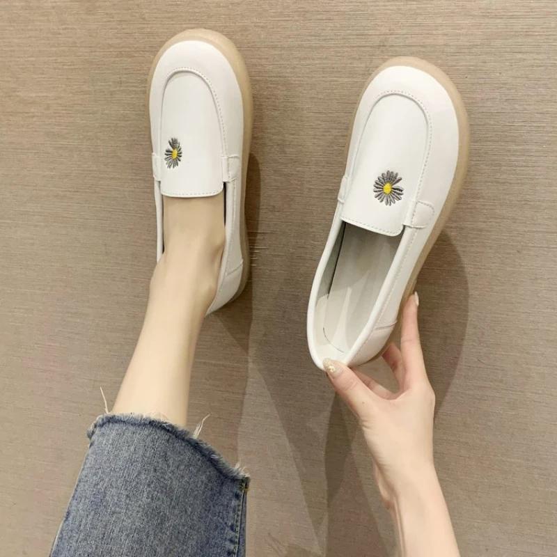 

Новые весенне-осенние удобные повседневные туфли на плоской подошве с круглым носком, белые элегантные дышащие женские туфли с неглубоким носком НЕТ: 6688 40