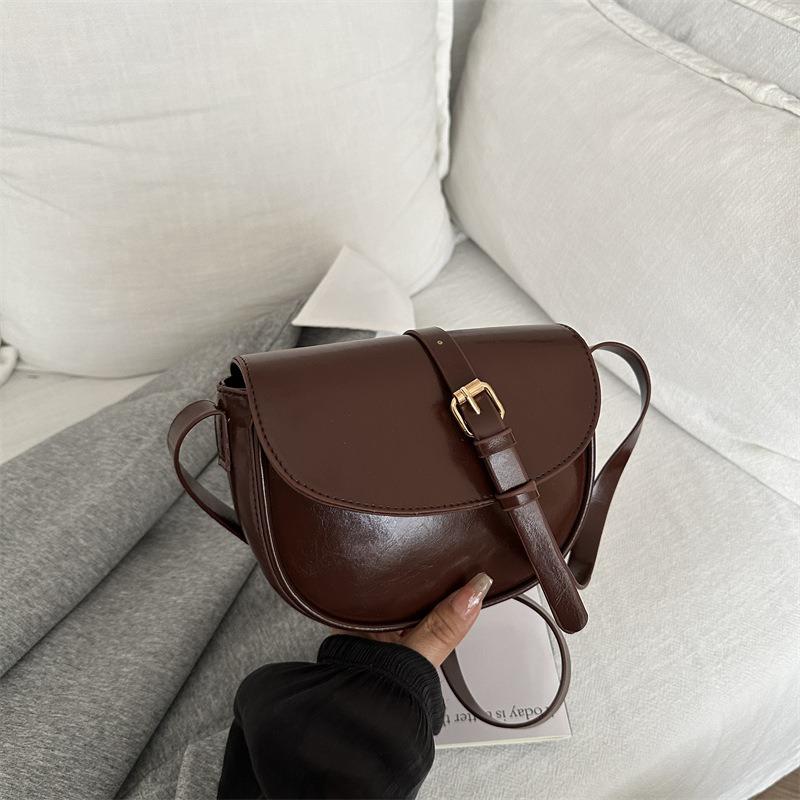 Saddle Bag Women's New Shoulder Strap Shoulder Armpit Bag Retro Style Simple Design Messenger Bag Handbag