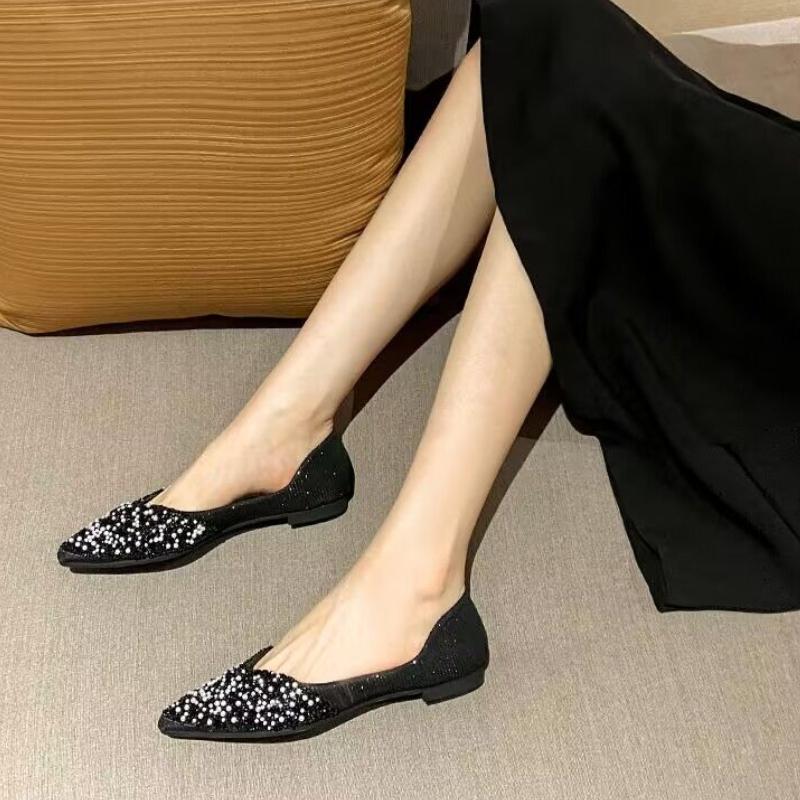 Comfortable and Elegant Pearl Pointed Toe Woman Flats Korean Style Offer Y2k Wholesale Spring Low Price Slip-on Shoes for Women