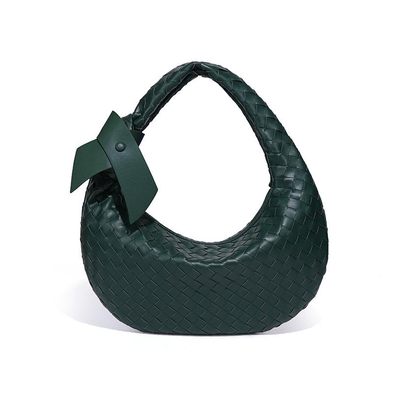 Large Capacity Woven Shoulder Bag - Trendy Crescent Dumpling Handbag, Underarm Style.