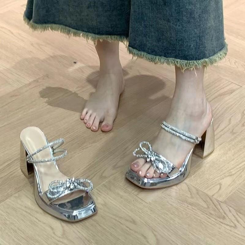 Summer new thick high-heeled sandals with skirts for women to wear high-end slippers