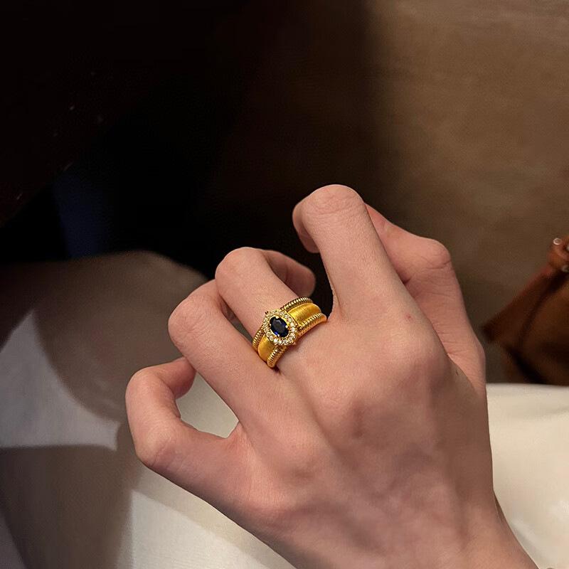 Zircon Retro Fashion Adjustable Women's Ring - Trendy Court Style
