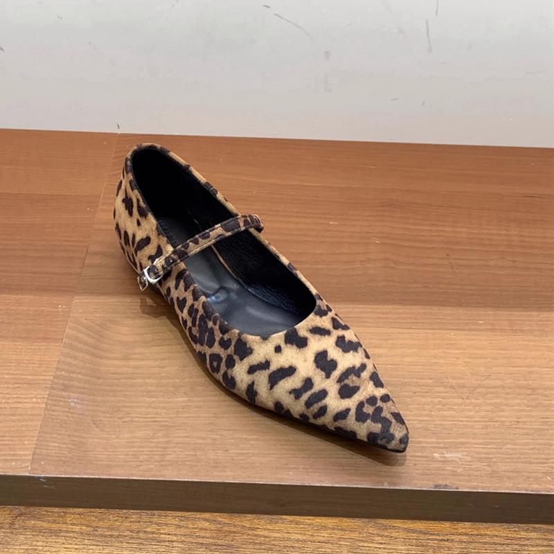 Fashion SUOJIALUN Women Flat Shoes Fashion Red Pointed Toe Ladies Elegant Mary Jane Shoes Low Wedge Heel Outdoor Dress Ballerinas Shoes