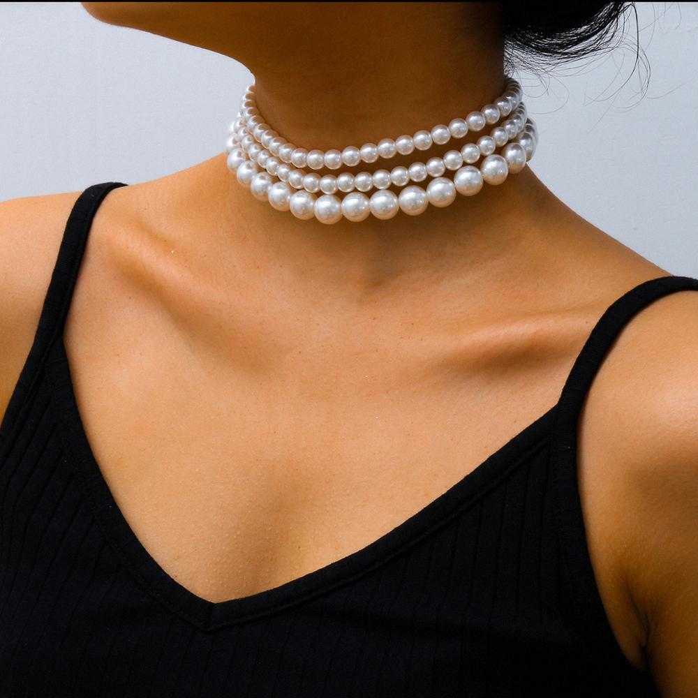 Collar de perlas blancas de imitación multicapa, cadena de cuentas, estilo punk, para damas, para bodas, collar corto de clavícula, joyería para banquetes.