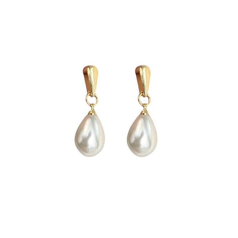 New Vintage Heart Drop Earrings Baroque Pearl Earrings Gold Color Round Earclip Women Temperament Elegant Jewelry Party Gifts