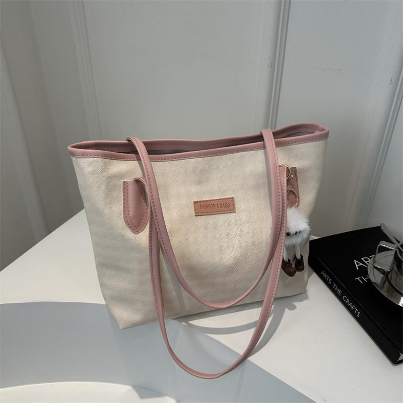 Stylish Street Fashion 2024 New Large Capacity Tote Bag For Women With Zipper Closure And Inner Pocket In Black Pink And Brown