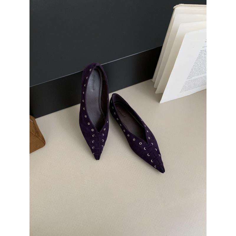 

2025 spring and autumn new pointed one-pedal lazy shoes shallow rivets versatile retro low-heeled light luxury single shoes women 39 фиолетовый
