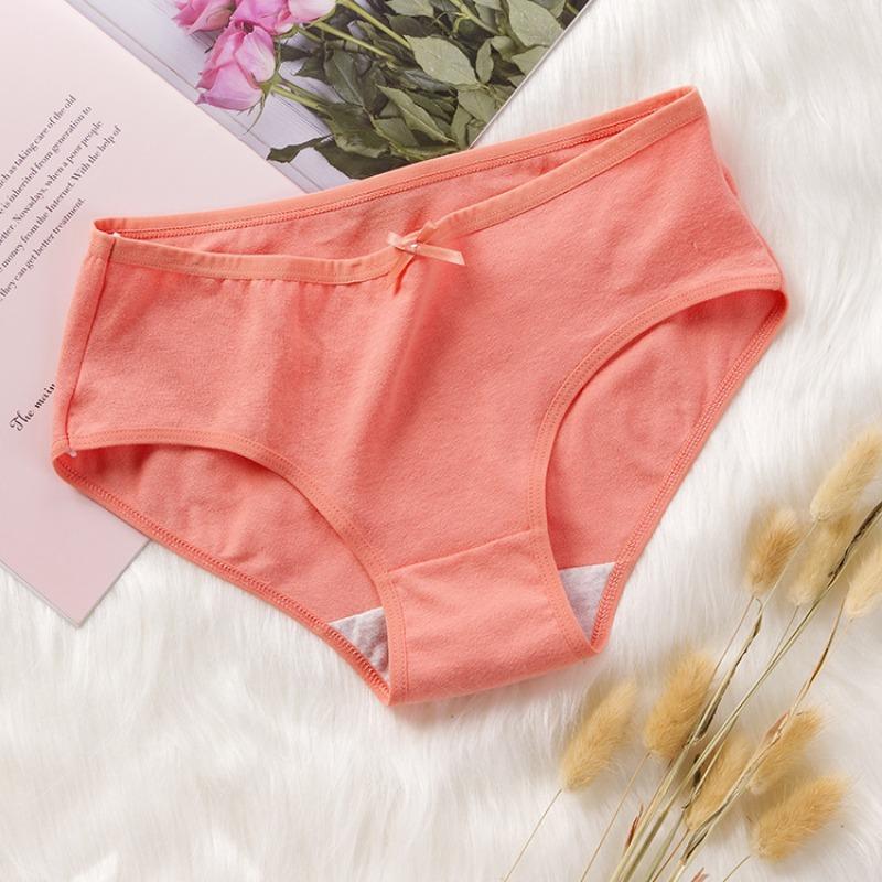 Jednokolorowe bawełniane figi z kokardką Wygodna trójkątna bielizna Damskie majtki w średnim stanie