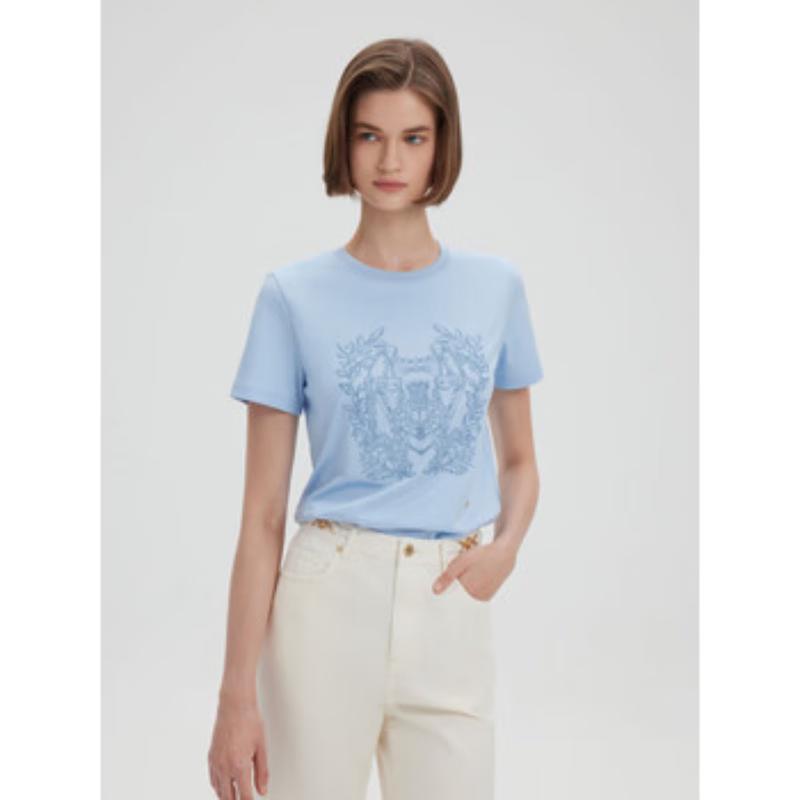 Scofield Women s Embroidered Round Neck T-Shirt M