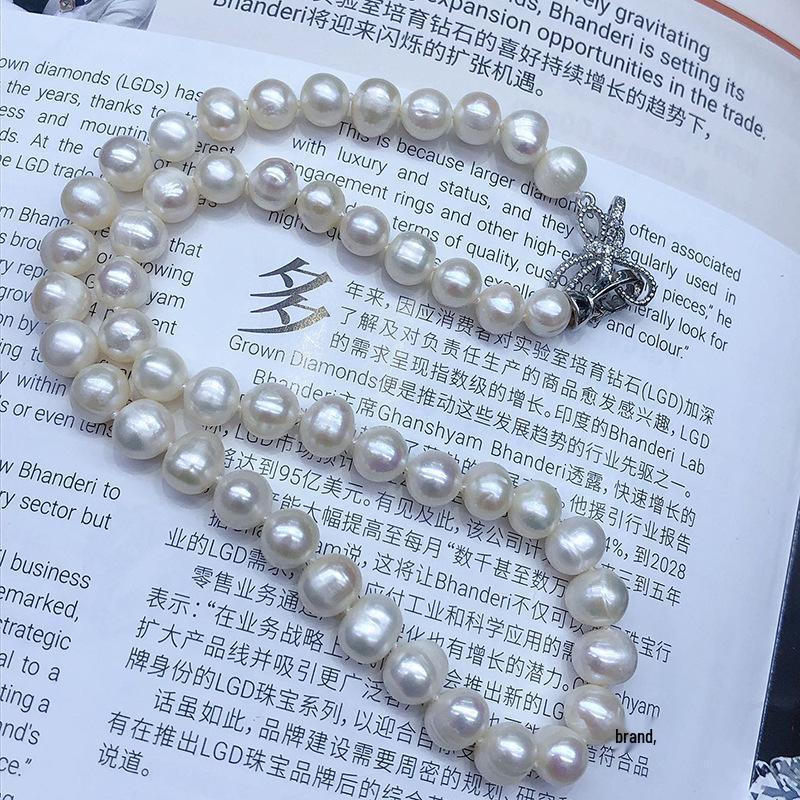 Elegant Freshwater Pearl Necklace & Bracelet Set with Butterfly Clasp for Women