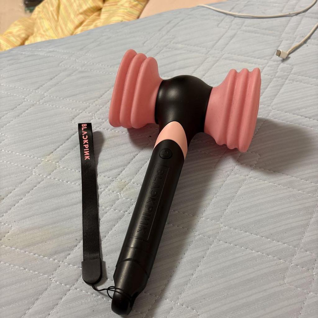 [USED] BLINKPINK LIGHT STICK Pink/Black with Strap
