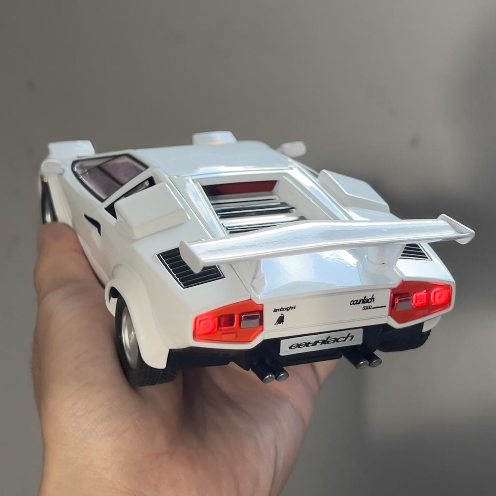 1:24 Lamborghini Countach LP500S Sideswipe Supersportwagen Spielzeugauto Modell Sound und Licht Kinderspielzeug Sammlerstücke Geburtstagsgeschenk Spielzeug