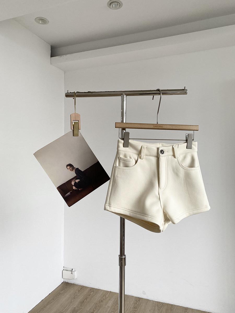 Women s Khaki Plush High-Waisted Straight-Leg Casual Shorts - Autumn/Winter Versatile Style L