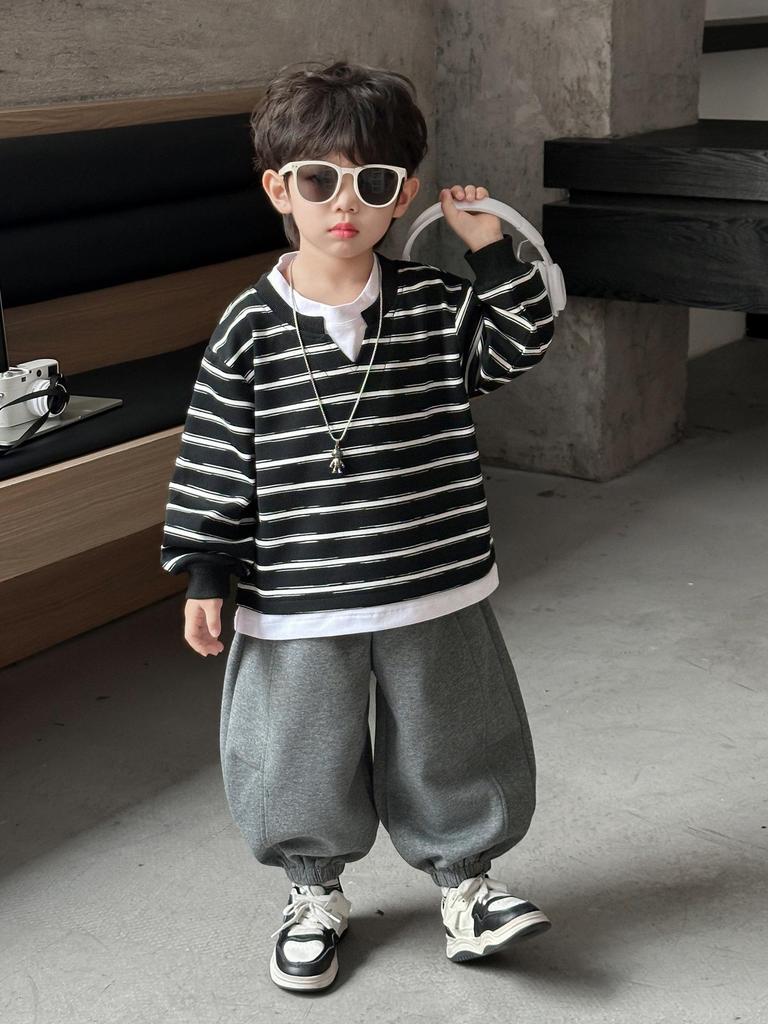 Autumn 2025 Boys' Trendy Striped Sweatshirt Set - Fashionable Early Autumn Outfit