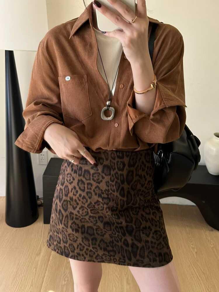 

Новая женская юбка-миди с леопардовым принтом и высокой талией, облегающая фигуру, в стиле ретро, А-силуэта, мини. 4XL чёрный