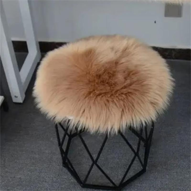 

Winter Plush Square Seat Cushion Home Dining Room Decoration Anti-slip Chair Mat Modern Simple Style Winter Warm Cushion 40x40cm