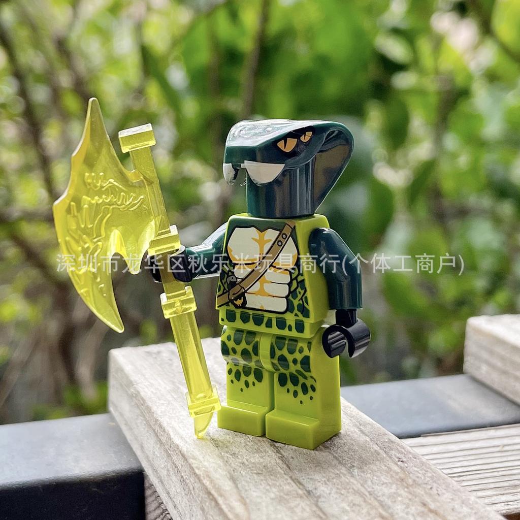 [Bag] New Ninja series eight basilisk X1-X8 building block figurine puzzle assembly toys
