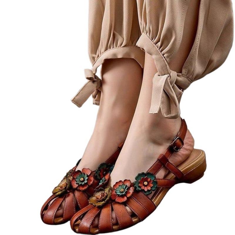 

Мода 2024 Лето Новые Кожаные Сандалии Женские Низкий Каблук Baotou Flower National Wind Удобные Сандалии Повседневная Обувь 36 светло-коричневого