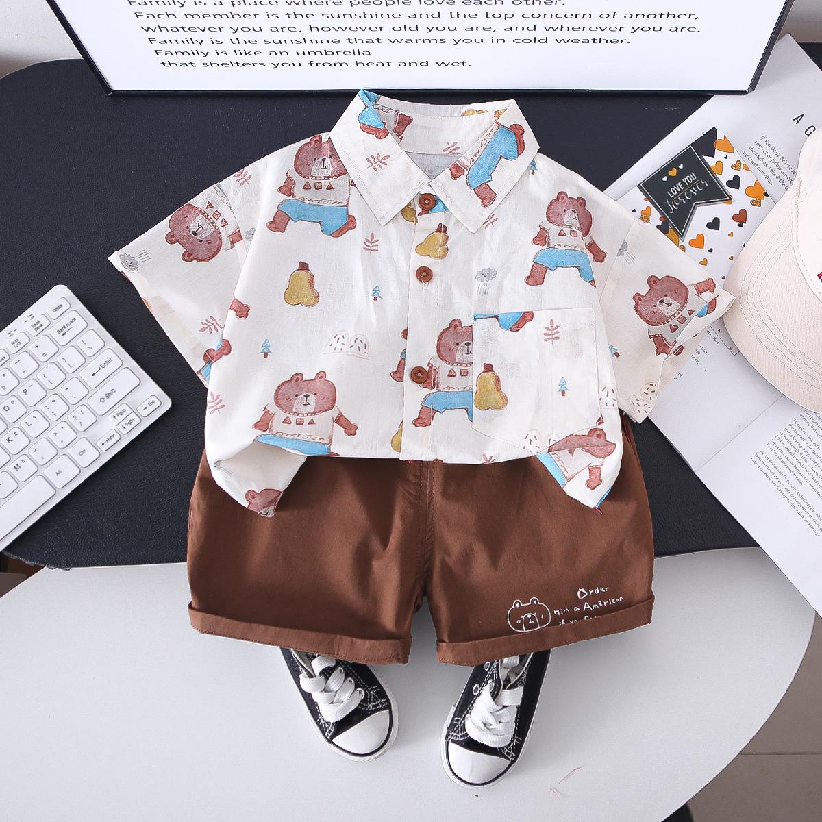 

2025 Летний комплект для мальчиков: футболка с коротким рукавом и шорты с принтом медведя 80cm темно-коричневого