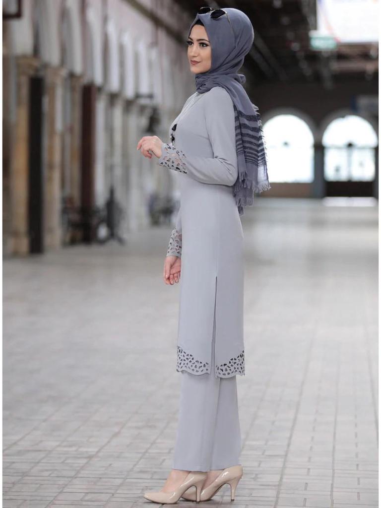 Frühlings-Abaya-Kleid-Anzug mit Blumendesign für muslimische Frauen – Zweiteiliges nahöstliches Kleid