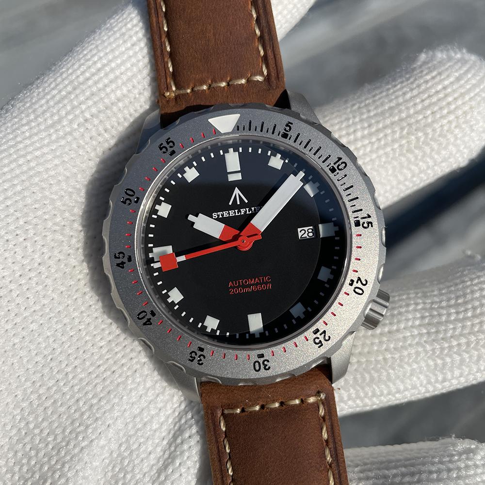 STEELFLIER Official SF752 Fashion Mechanical Wristwatch