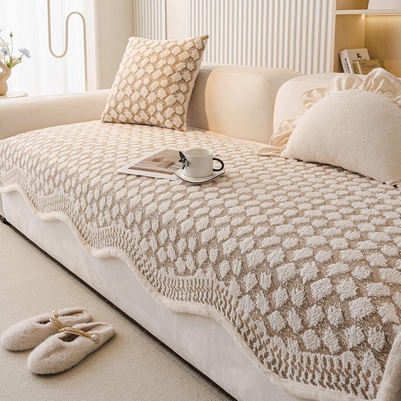 

New Unilateral Velvet Sofa Cover Towel, Universal Non-Slip In All Seasons, Straight Row Seat Cushion, Irregular Special-Shaped Sofa Cushion 90*70cm