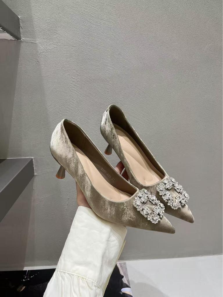 2025 Samtige Stilettos mit spitzer Zehenpartie und Strasssteinen - Elegante Abend- und Arbeitsschuhe