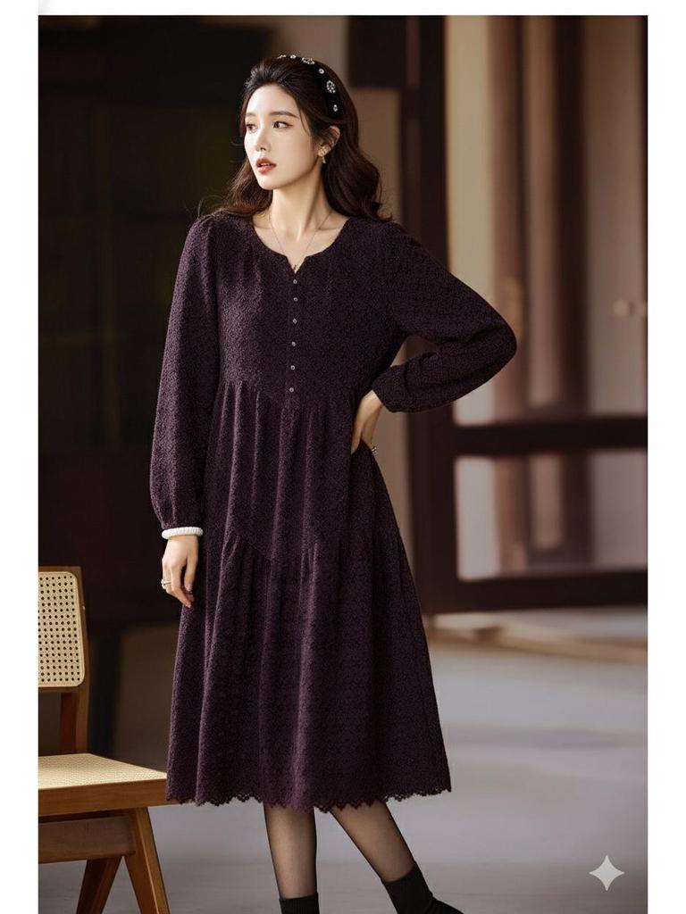 Elegant Plus Size Lace Long-Sleeve Dress for Women - 2025 European Autumn Collection