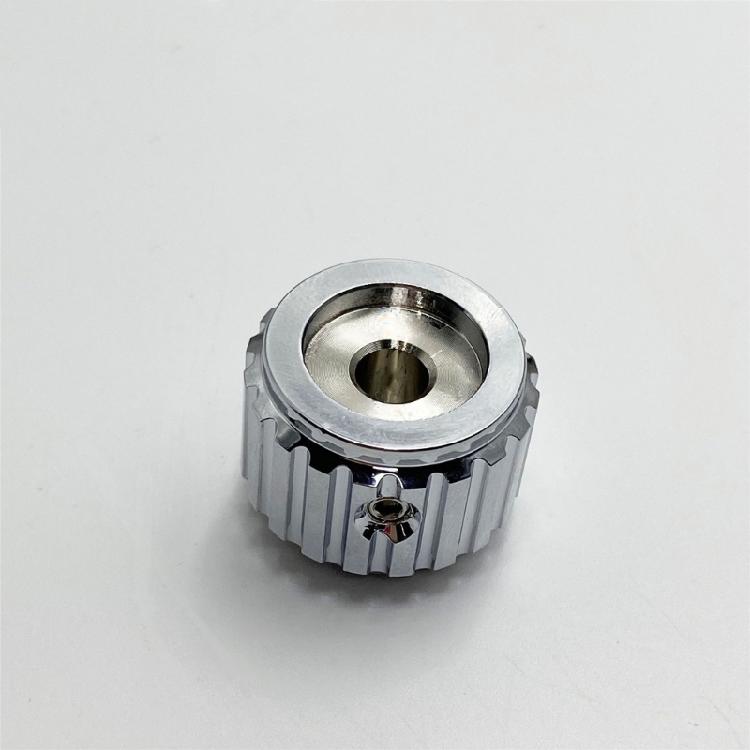 1Pc Electric Guitar Bass Gear Knobs with Hole Metal Guitar Tone Volumes Knob Potentiometer Hat Caps Guitar Parts
