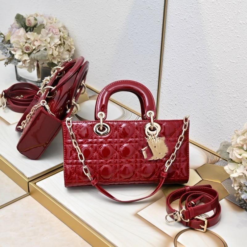 

D Home Patent Leather Horizontal Dai Fei Bag Lady D-Joy Fashionable Single-shoulder Cross-slung Chain High-end Portable 26x6x14cm червоний