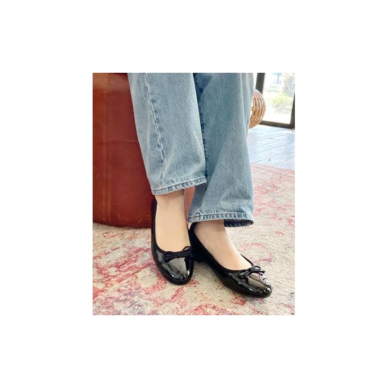 Ballet flats, comfortable pumps for jumping, cushioned, flat, round toe, ribbon detail, stylish, black, easy to walk in (R-4006)