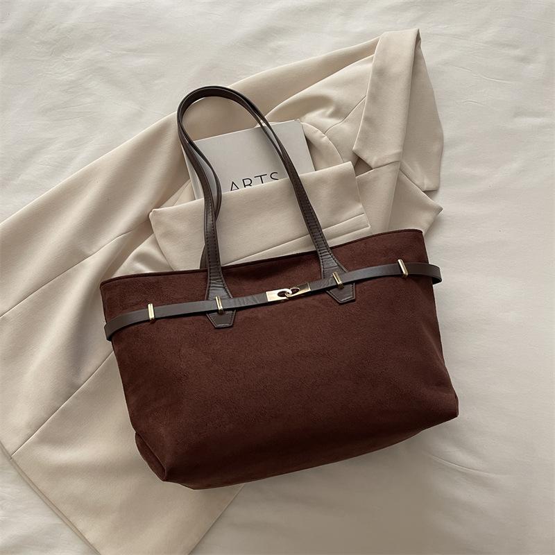 

Premium suede women s bag large capacity large bag new trendy fashion versatile single shoulder portable commuter tote bag