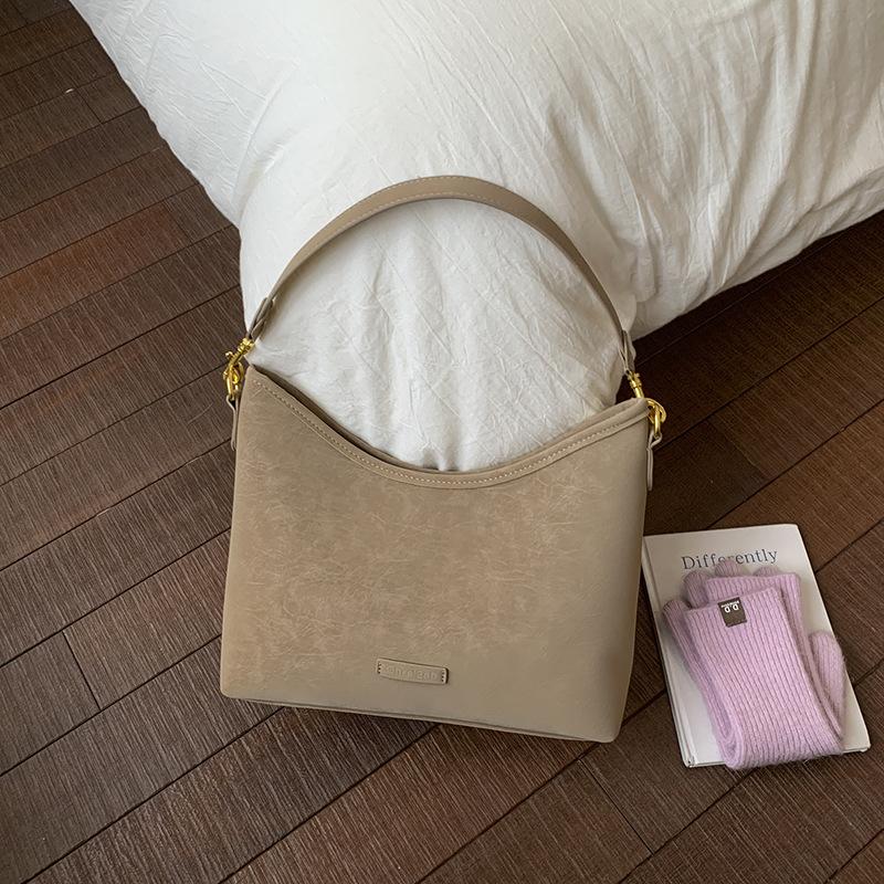 Retro handbag bag women's autumn and winter 2025 new niche design messenger bag casual one shoulder underarm dumpling bag