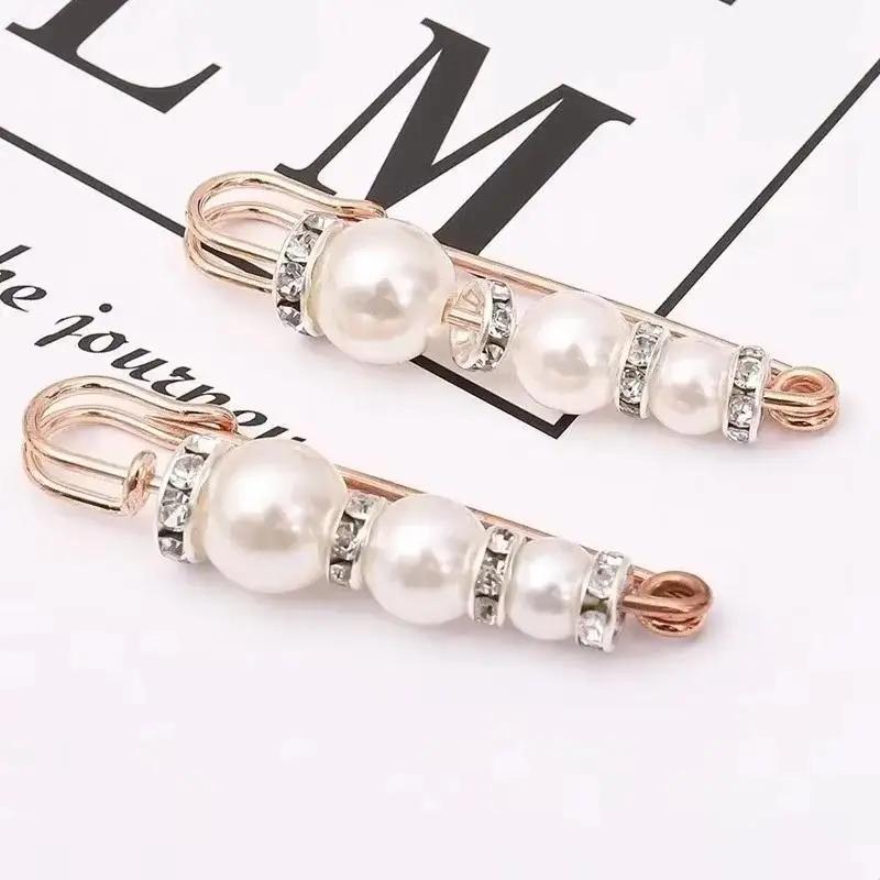European And American Personalized Decorative Brooch Pearl Retro Diamond-encrusted Metal Beaded Silk Scarf Buckle Pearl Brooch