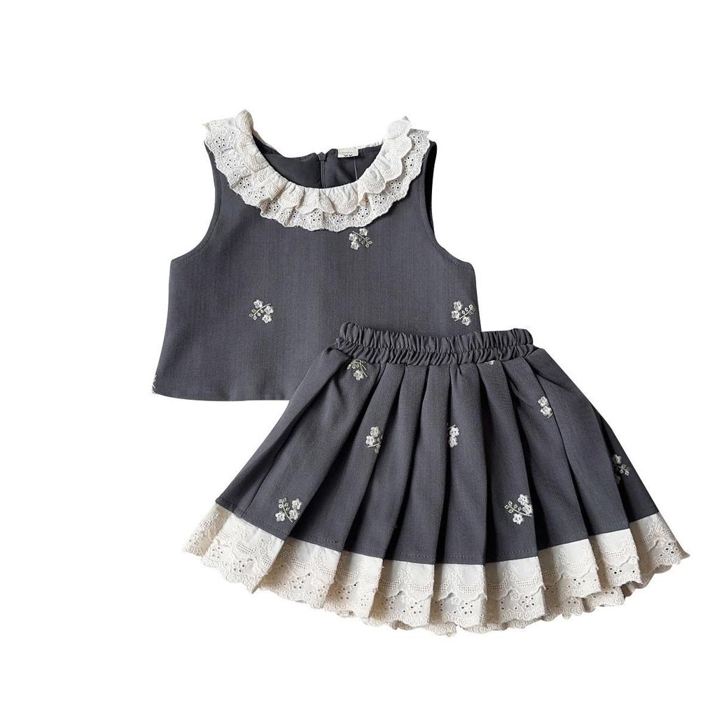 Girls' Stylish College-Style Embroidered Vest & Pleated Skirt Set for Autumn/Spring