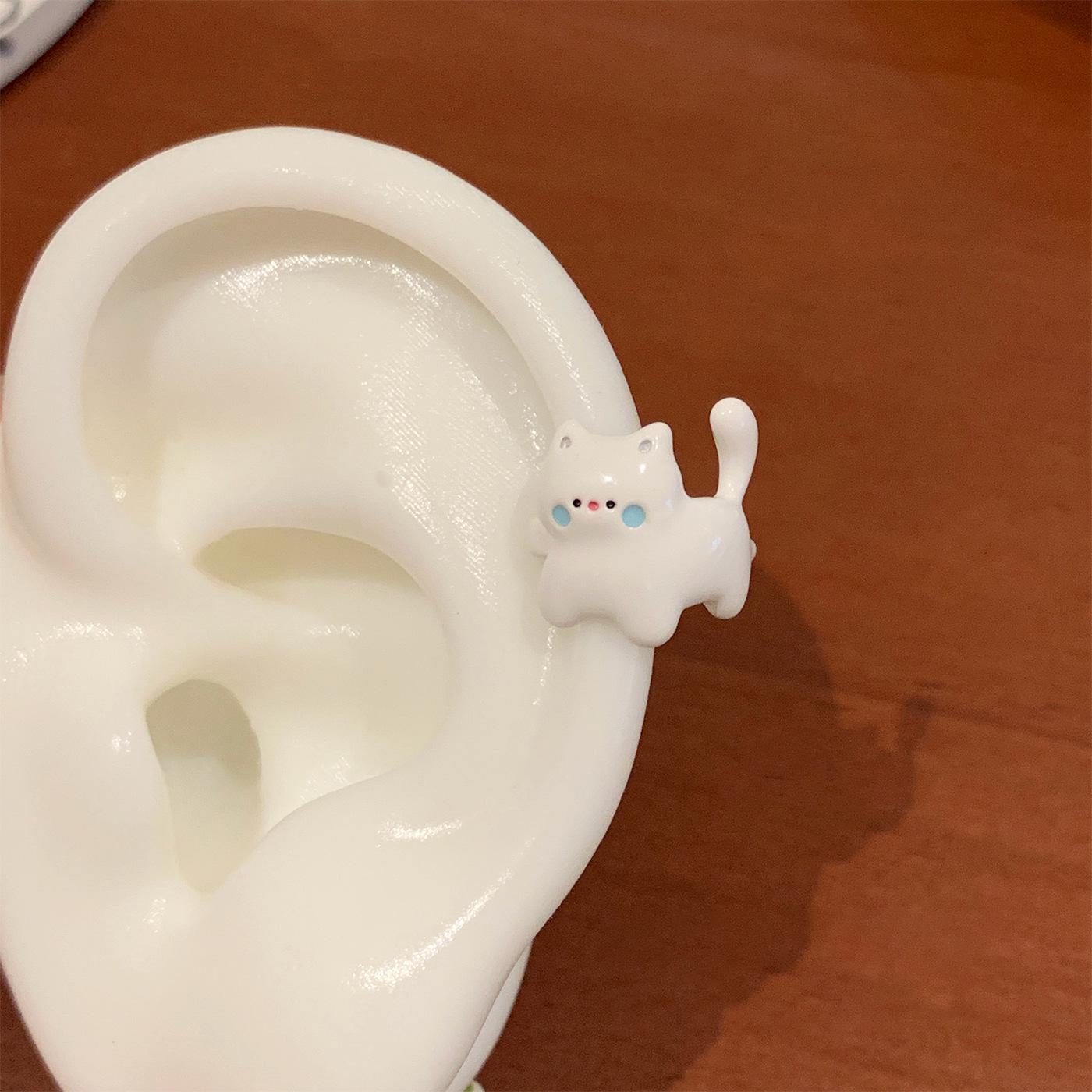 

Cartoon Cat Ear Cuffs: Cute, High-End, Non-Pierced Clips for Women - Perfect for Autumn & Winter