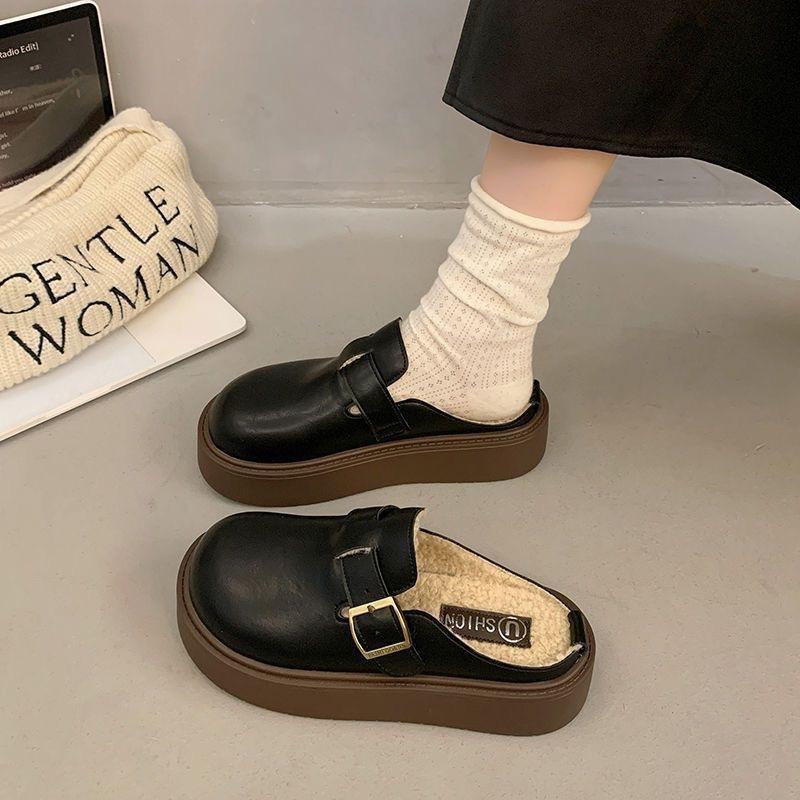 

Leather covered Haken slippers for women in autumn and winter 2026 with a half toe cover and a sponge bottom 35 чёрный