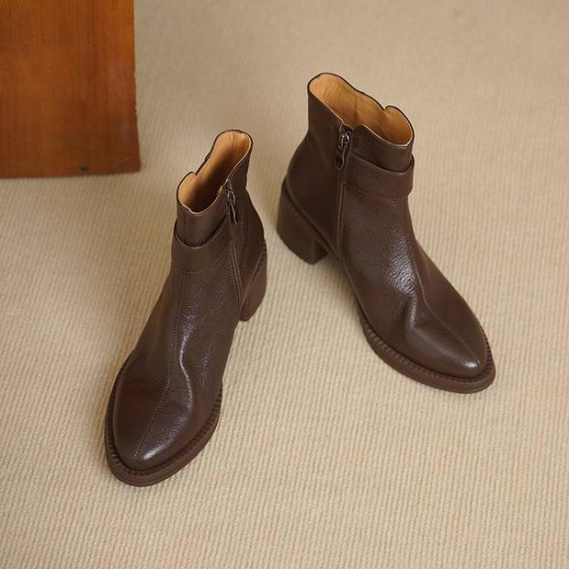 

Осень и зима универсальные модные ботинки круглый носок кожа большой размер женские ботинки нескользящая мягкая подошва новые универсальные средний каблук низкие ботинки женские 40