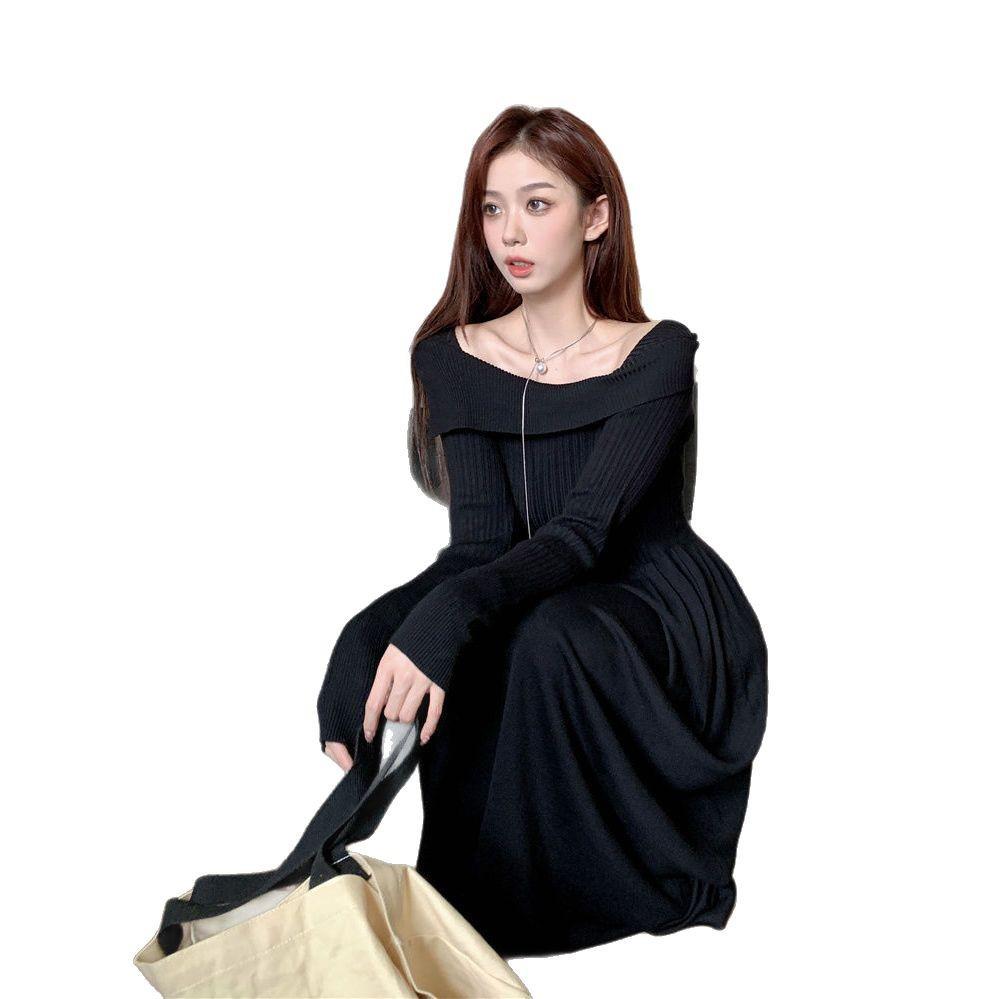 Damen Französisches Ein-Schulter Langarm Strickpulloverkleid, Schlankmachender Herbst/Winter Stil