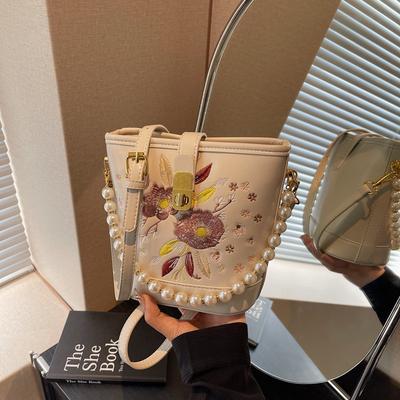 Embroidered Small Bag Women's New Trendy and Fashionable Commuter Underarm Bag Spring Versatile Textured Messenger Bag