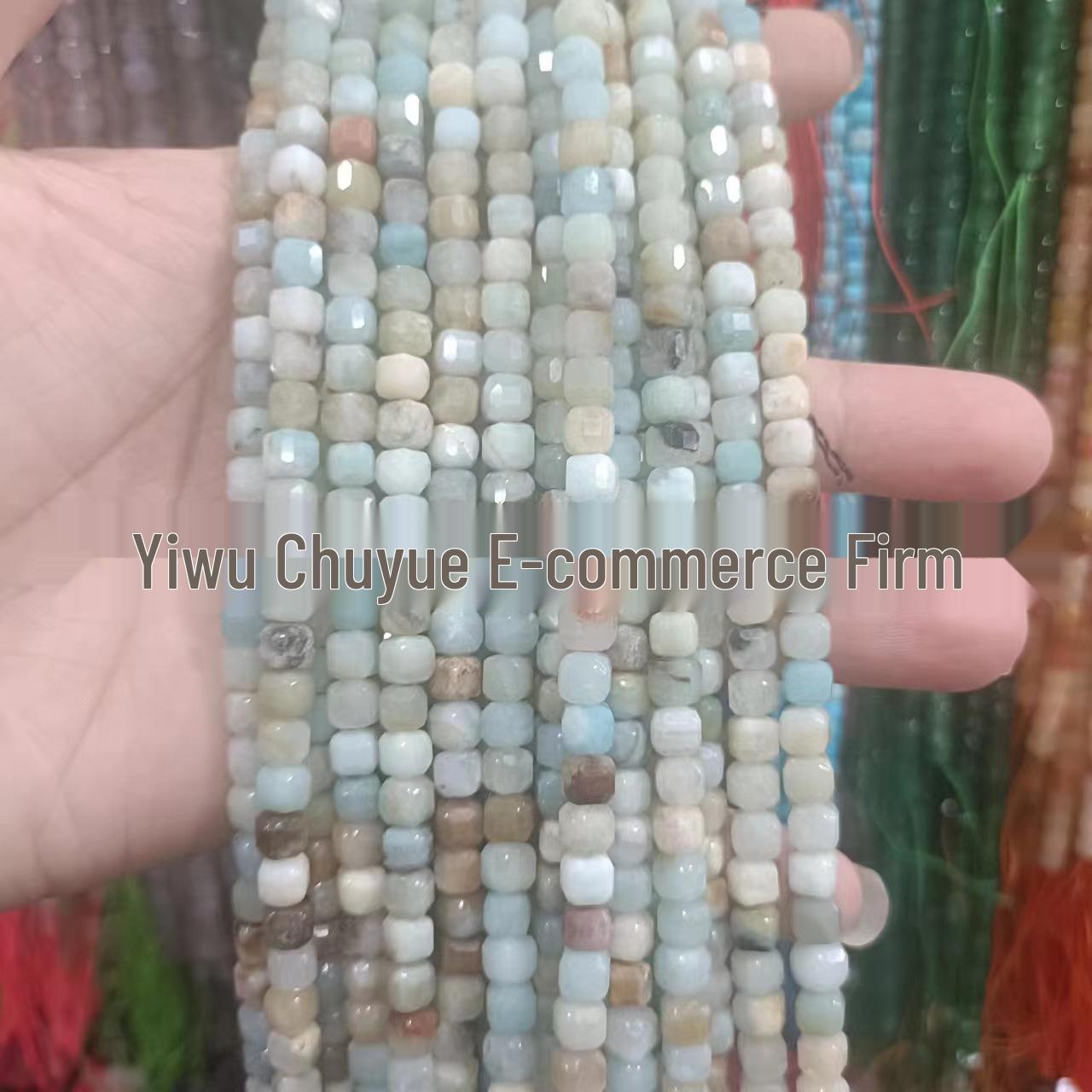 

Граненые кубики из натурального камня 6x6 мм для изготовления украшений своими руками 6mm (Approx. 61 beads per strand)